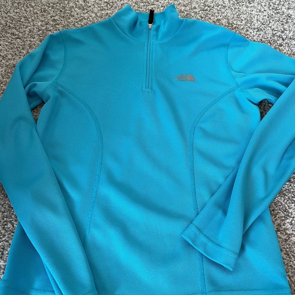 Womens North Face Quarter Zip (size S)-under-layer